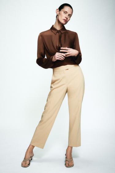 CAMISA FLUIDA SATINADA - Marrón de Zara