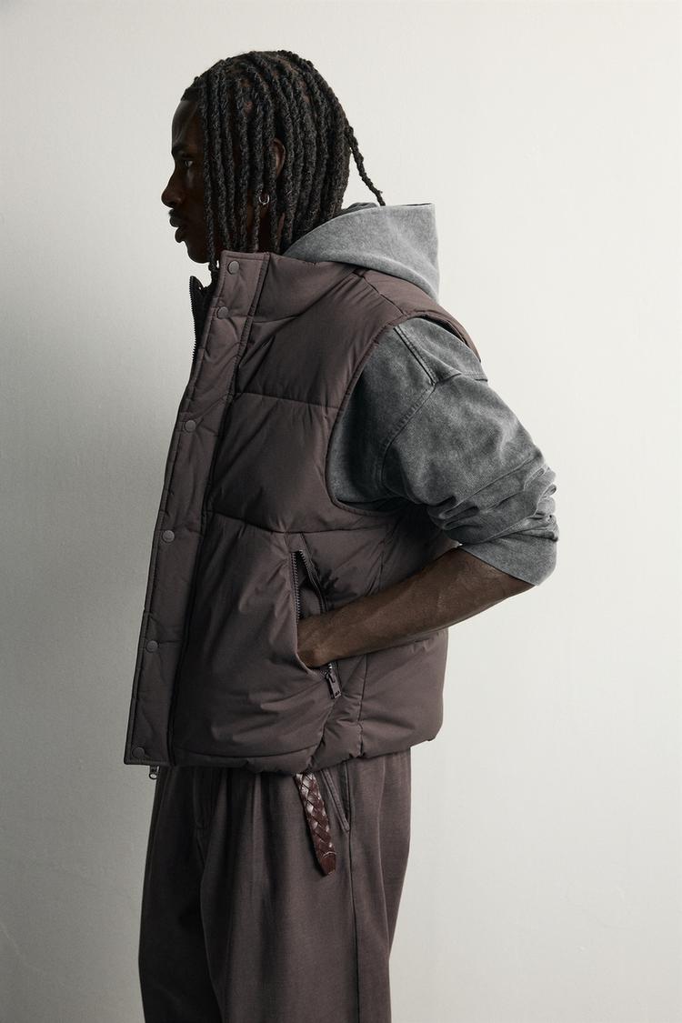 QUILTED TECHNICAL VEST — Brown