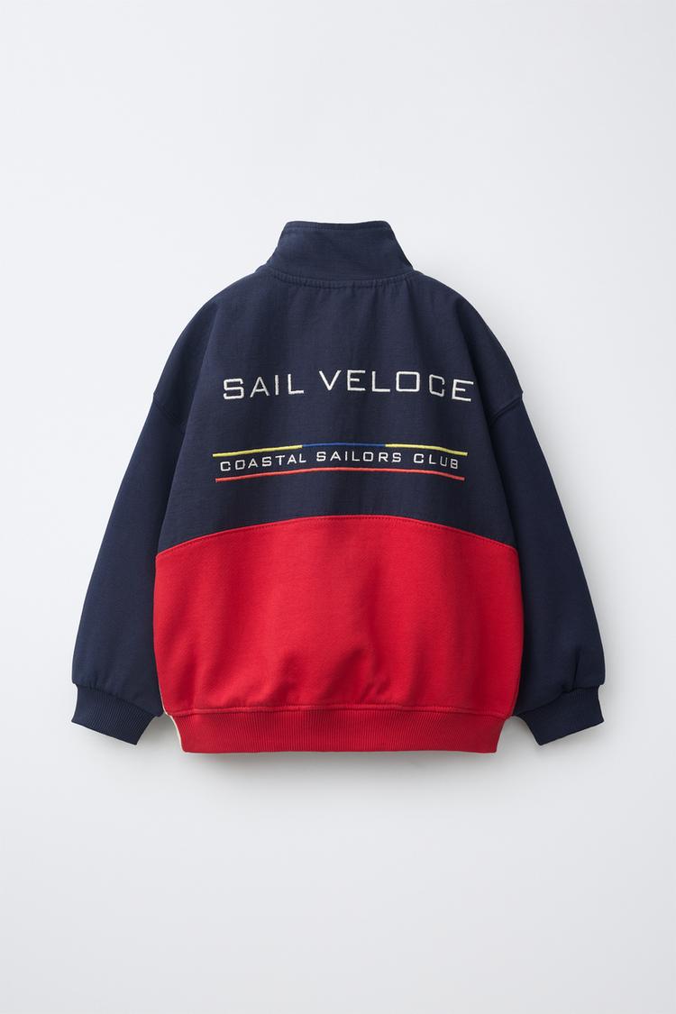 Chaqueta bomber tipo sudadera con parches 2