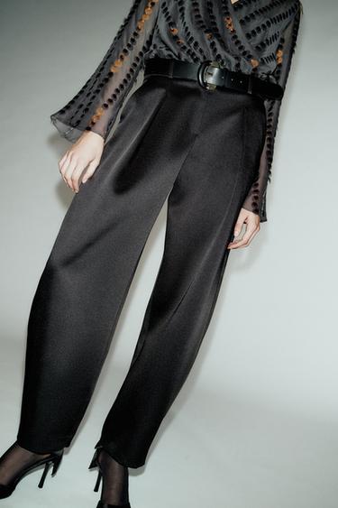 PANTALON BARREL SATINÉ AVEC CEINTURE - Noir de Zara - Image 1