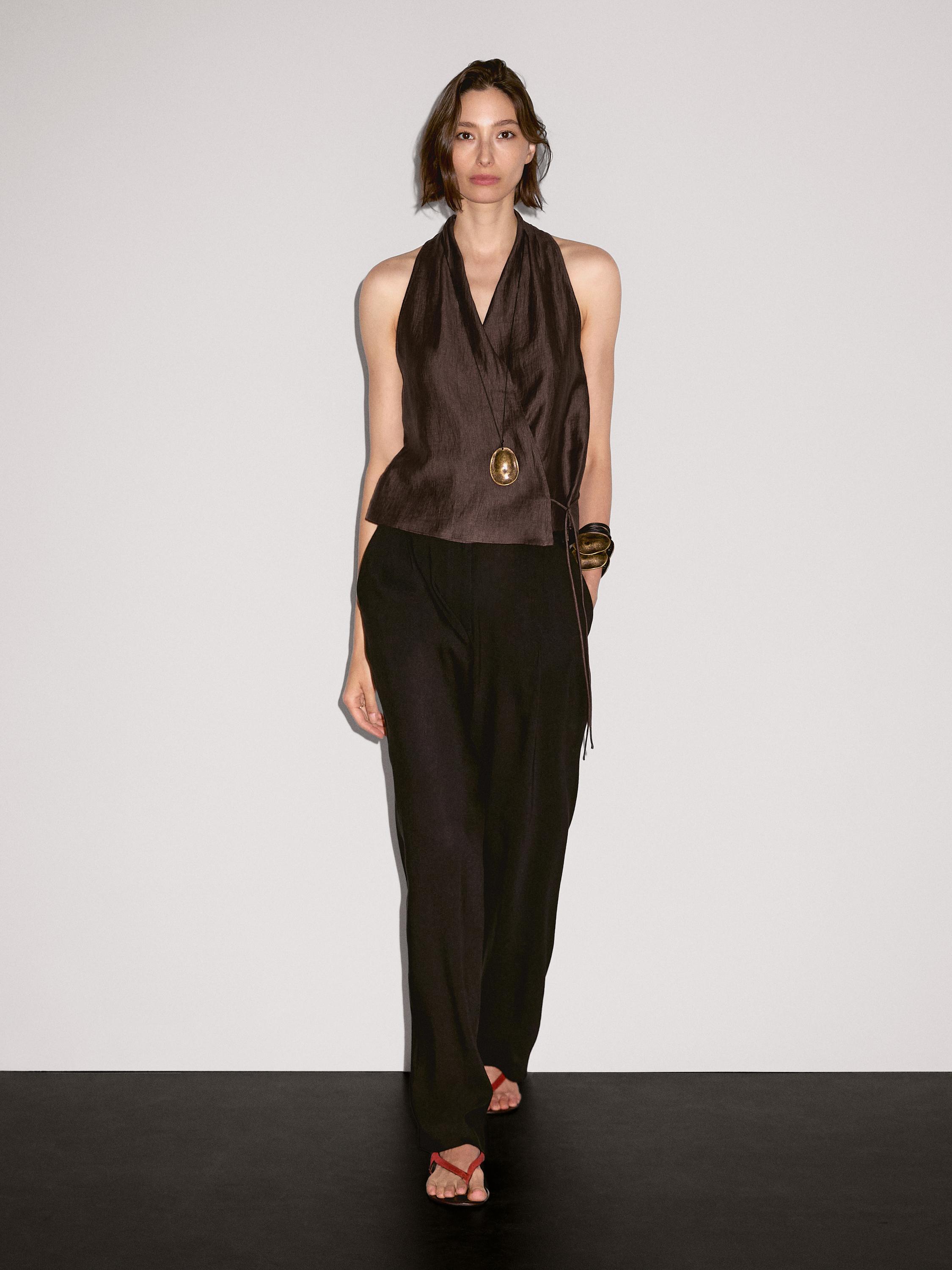 あらりな ASYMMETRIC KNIT MIDI DRESS WITH APPLIQUÉ - Brown | ZARA