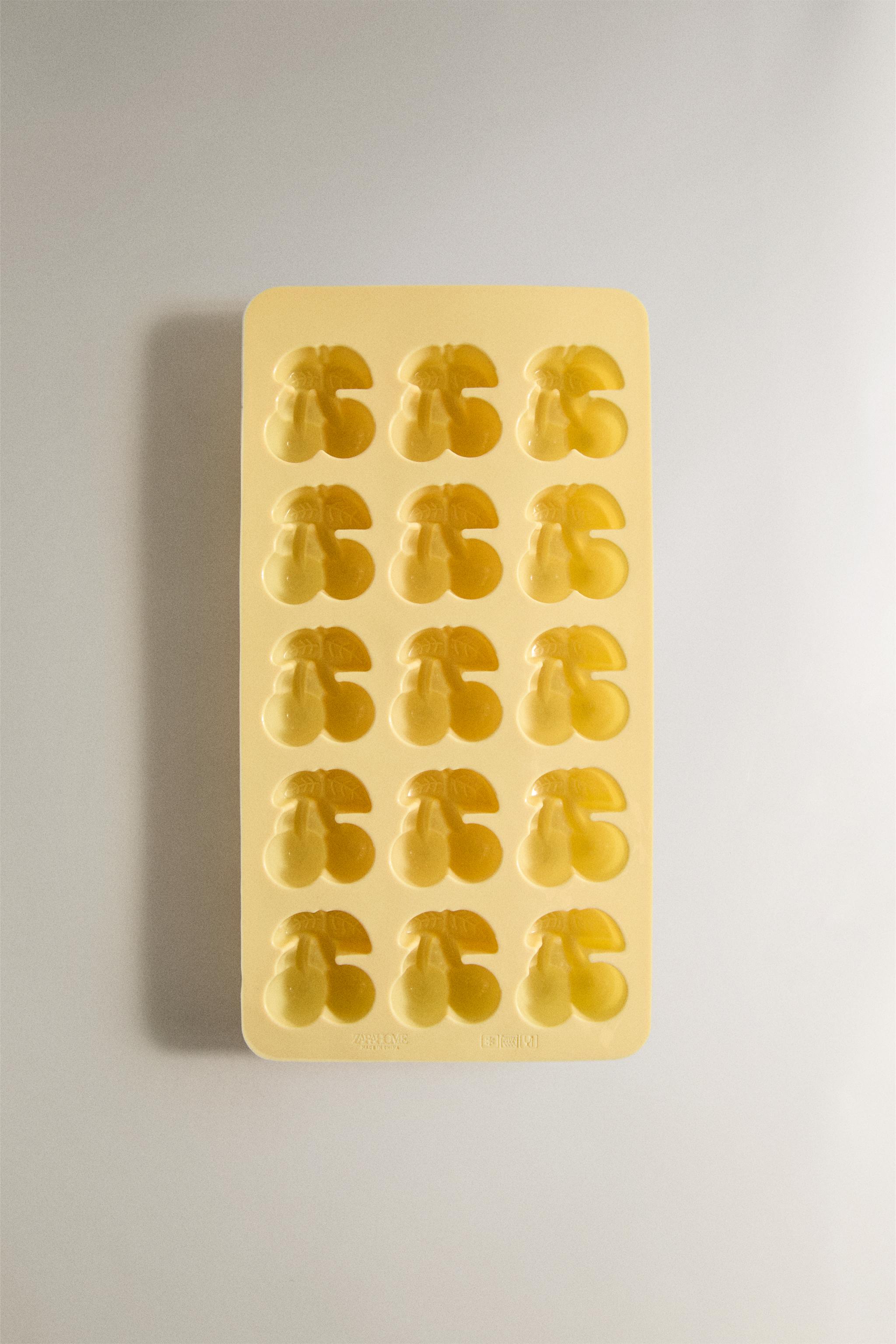 CHERRY SILICONE ICE CUBE TRAY (15 CUBES) — Yellow (alternate view)
