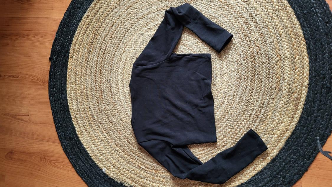 LONG SLEEVE RIBBED CROP TOP - Image 2