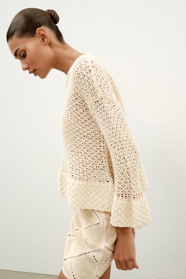 PULL EN MAILLE À VOLANTS - Écru de Zara - Image 3