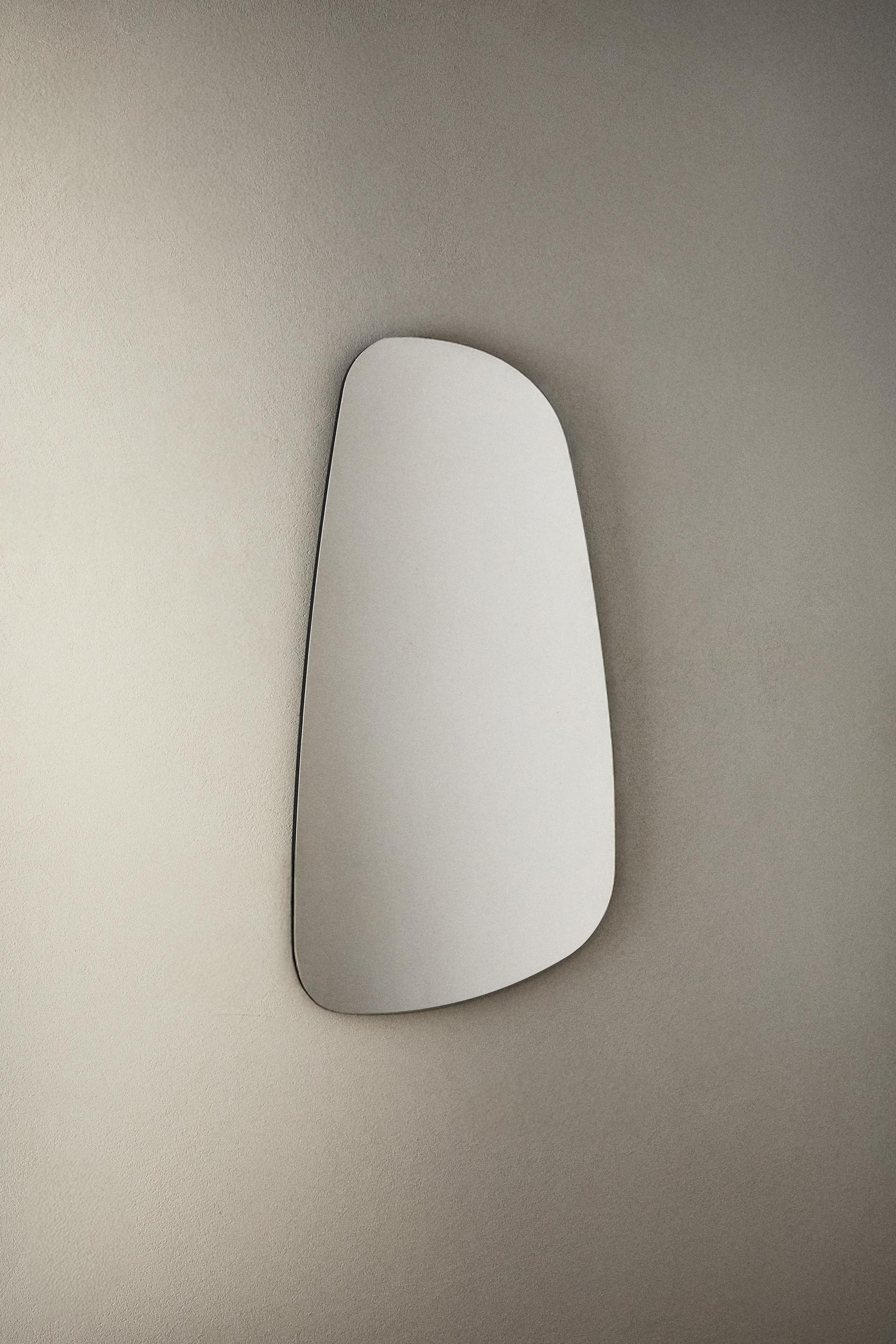 MIROIR MURAL IRRÉGULIER