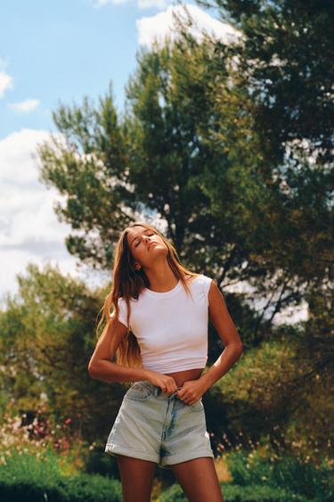 Zara 短版彈性 T 恤 - 白色