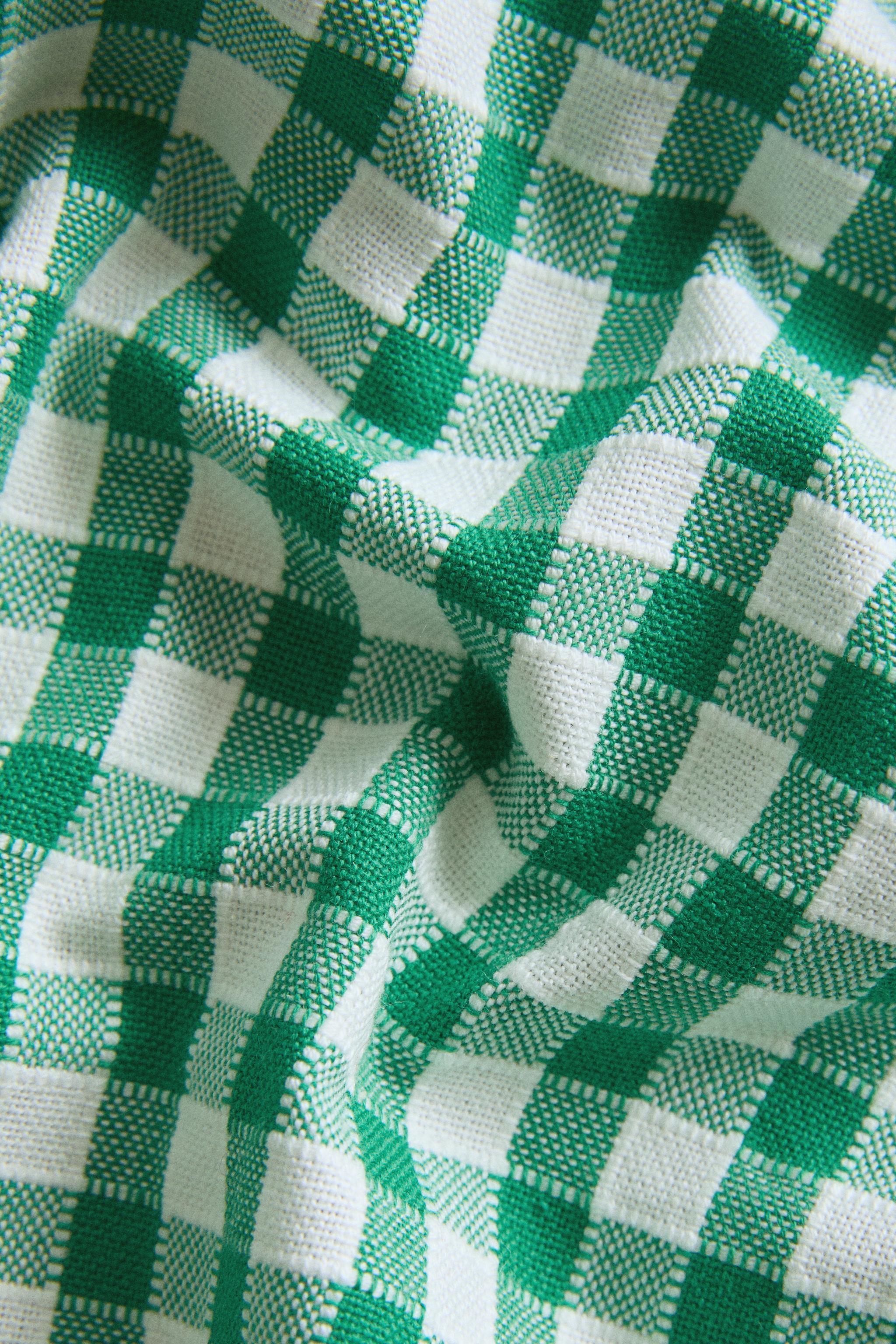 GINGHAM TABLECLOTH