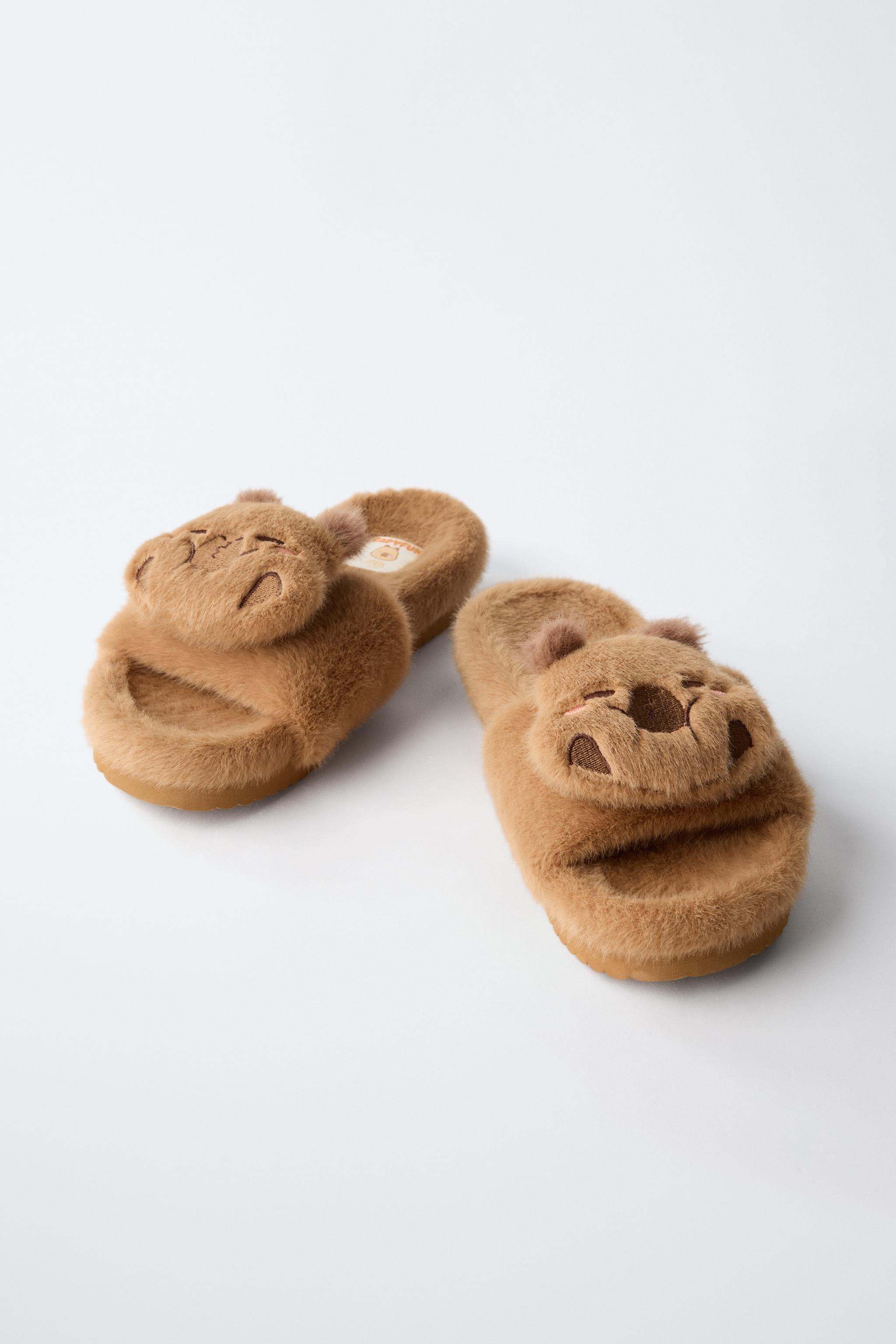 CAPYBARA CAPYFUN © HOUSE SLIPPERS