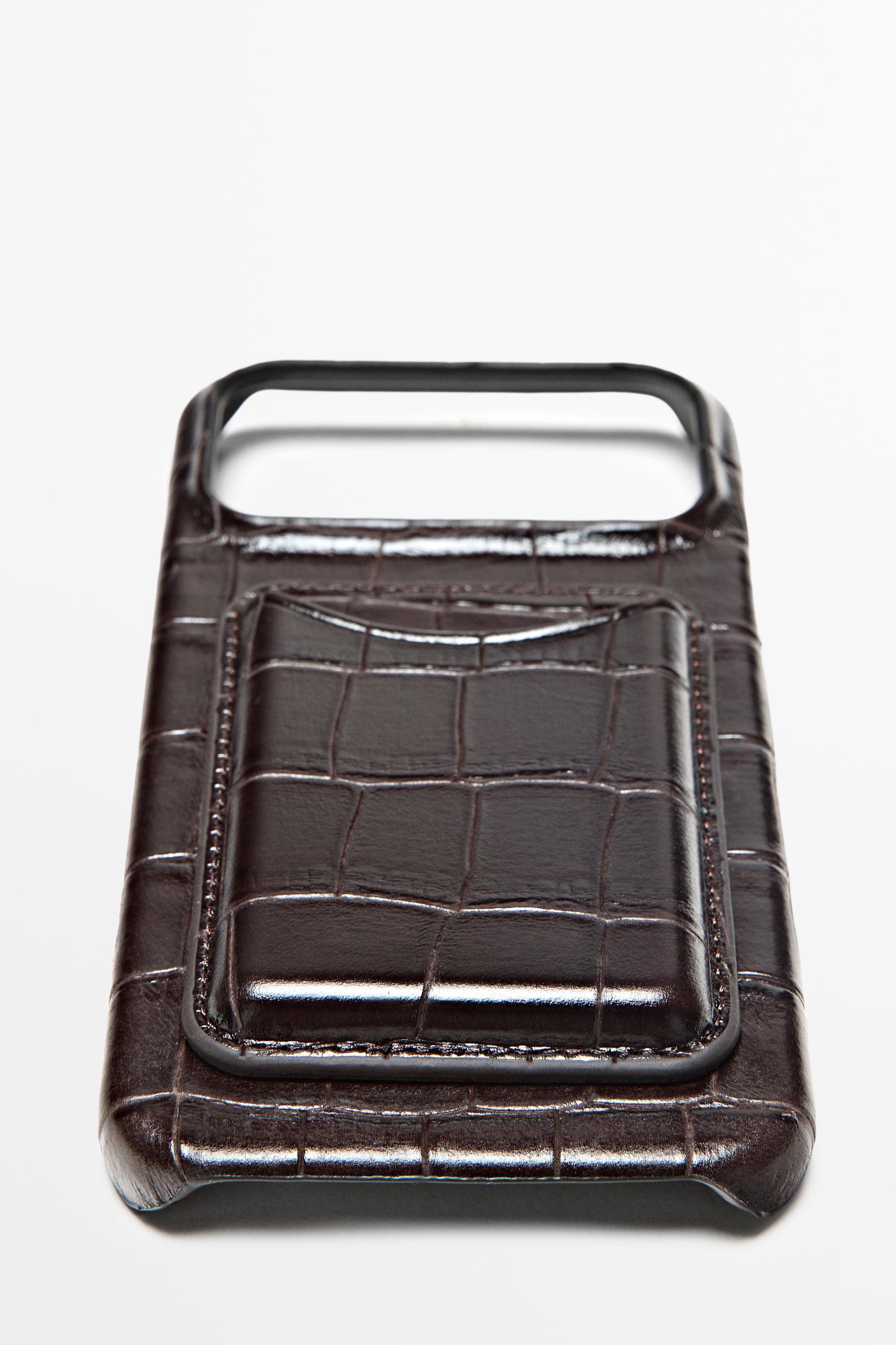 Textured Nappa leather iPhone 17 Pro Max case