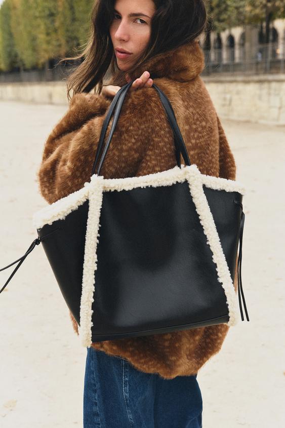 حقيبة SHOPPER بتأثير فرو صناعي - أسود by Zara - Image 0