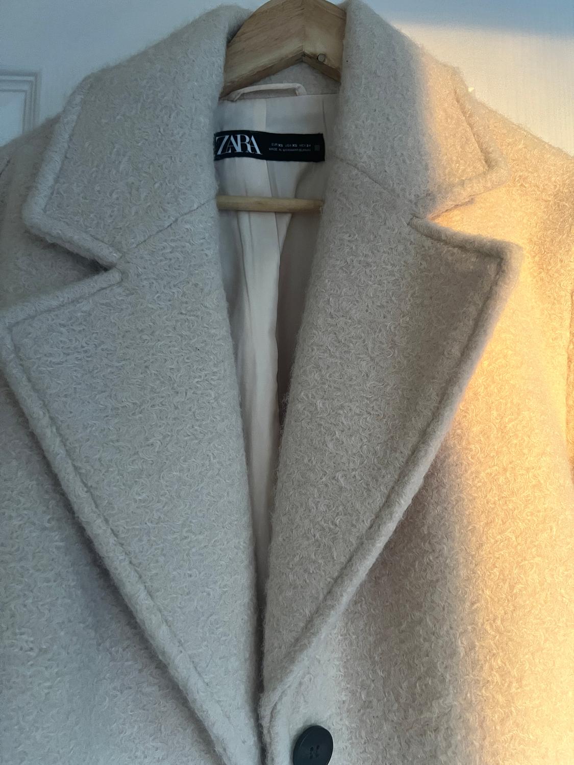 BOUCLÉ COAT - Image 3