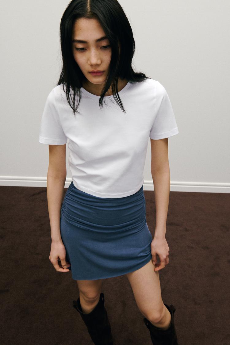 SHORT SLEEVE CROPPED T-SHIRT