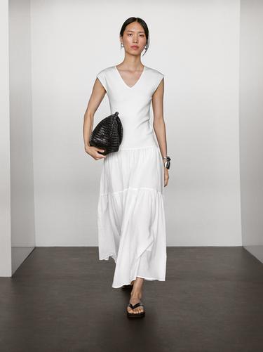 Robe longue contrastante à encolure en V - Blanc de Zara