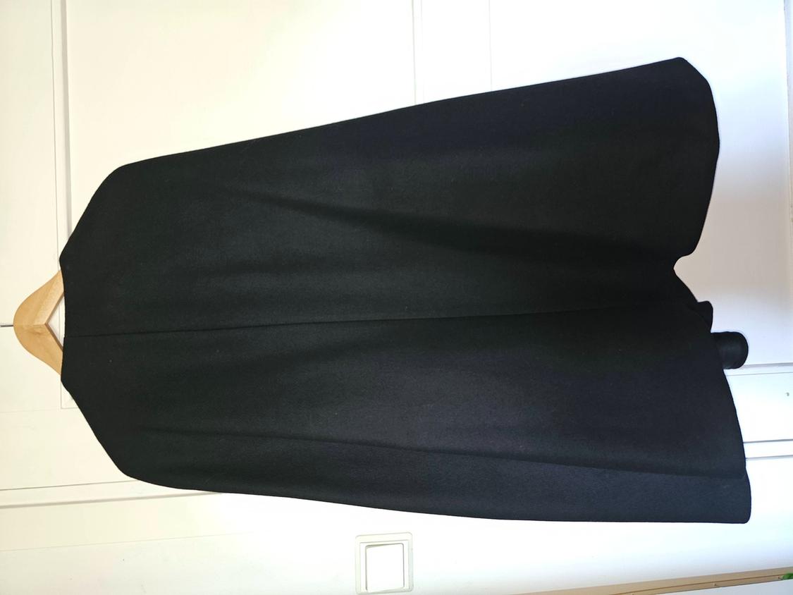 CAPE WITH POCKETS - Image 6