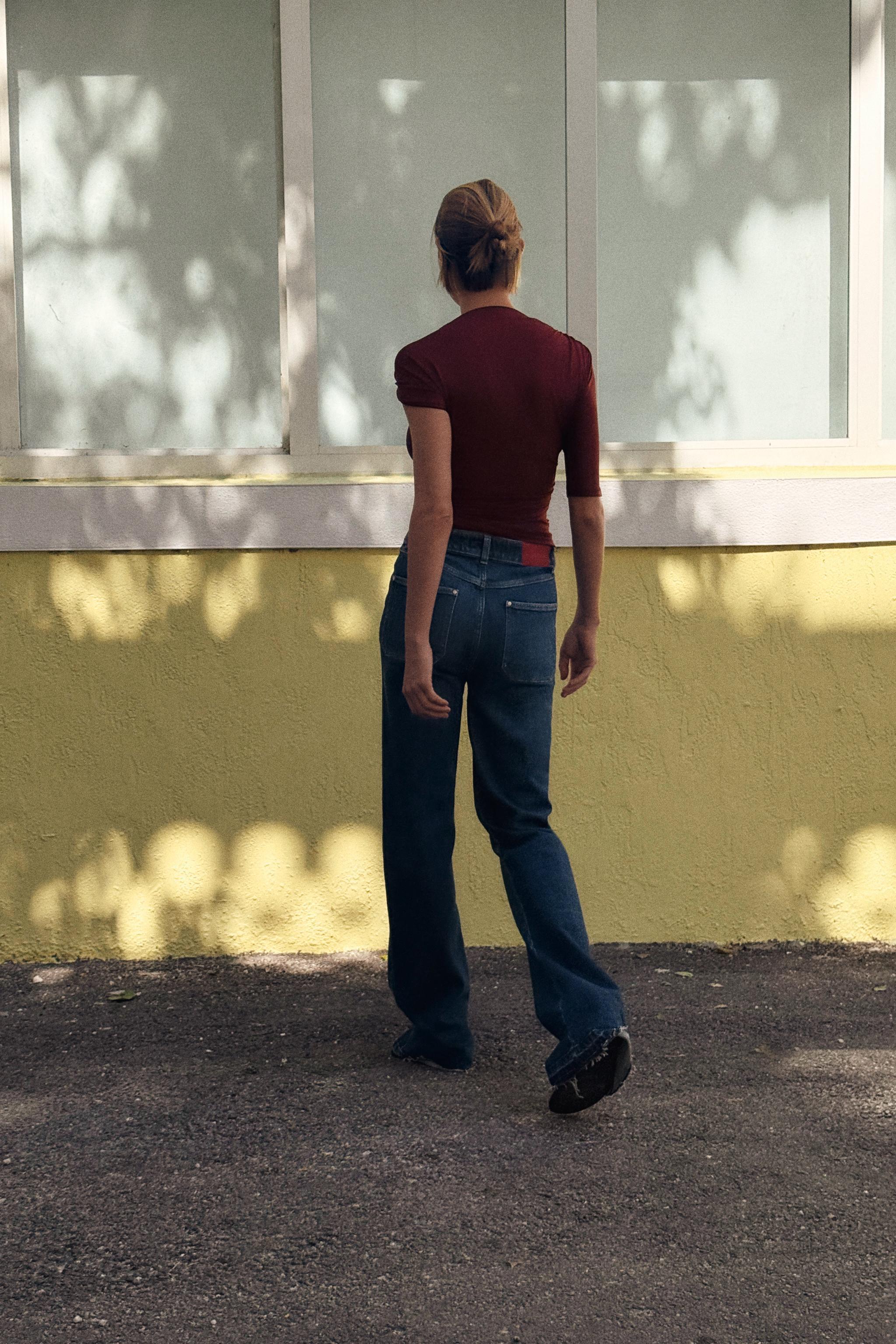 TOP ASYMÉTRIQUE EN POLYAMIDE