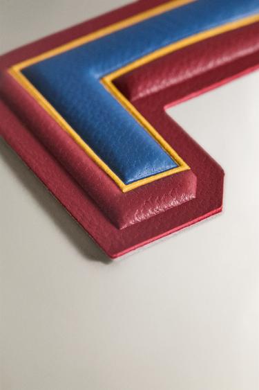 ÉCUSSON EN CUIR LETTRE L - Multicolore de Zara - Image 1