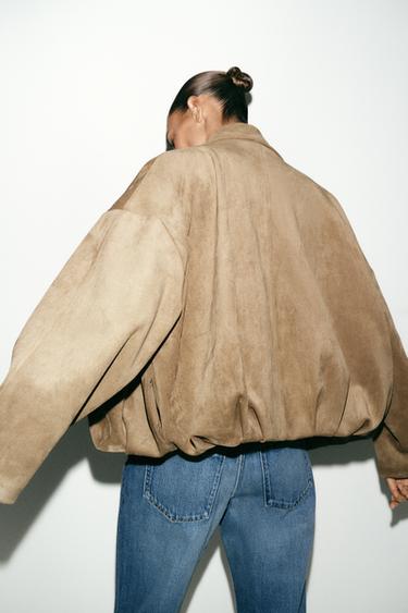 CHAQUETA ENVOLVENTE EFECTO ANTE - Camel oscuro de Zara