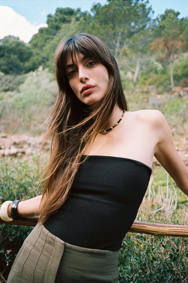 BODY BANDEAU STRETCH - Negro de Zara