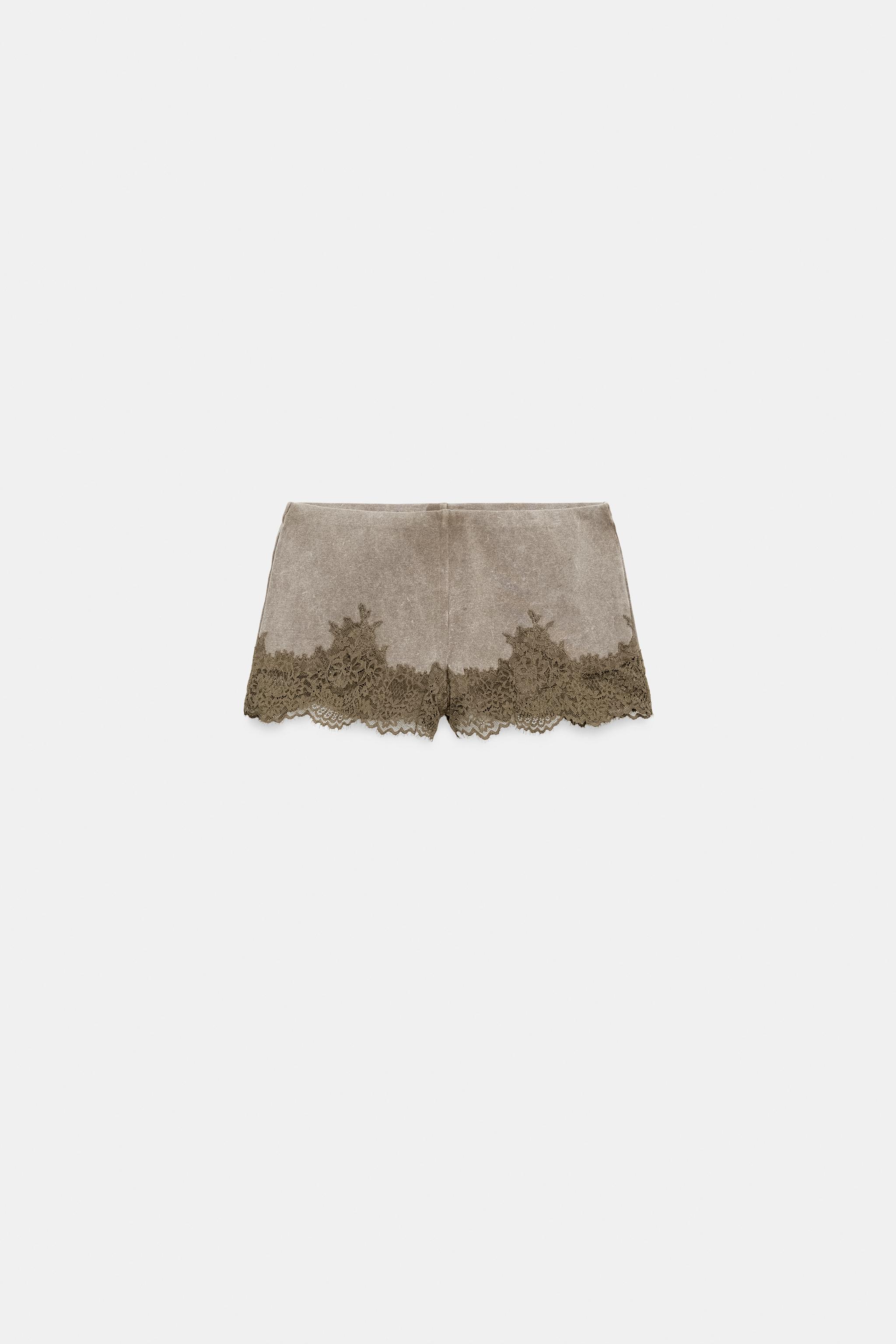 WASHED EFFECT LACE SHORTS