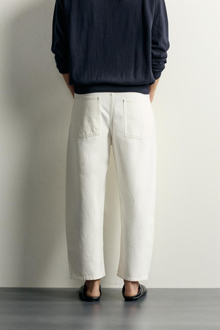 Jeans de pierna ancha y corte entallado 3
