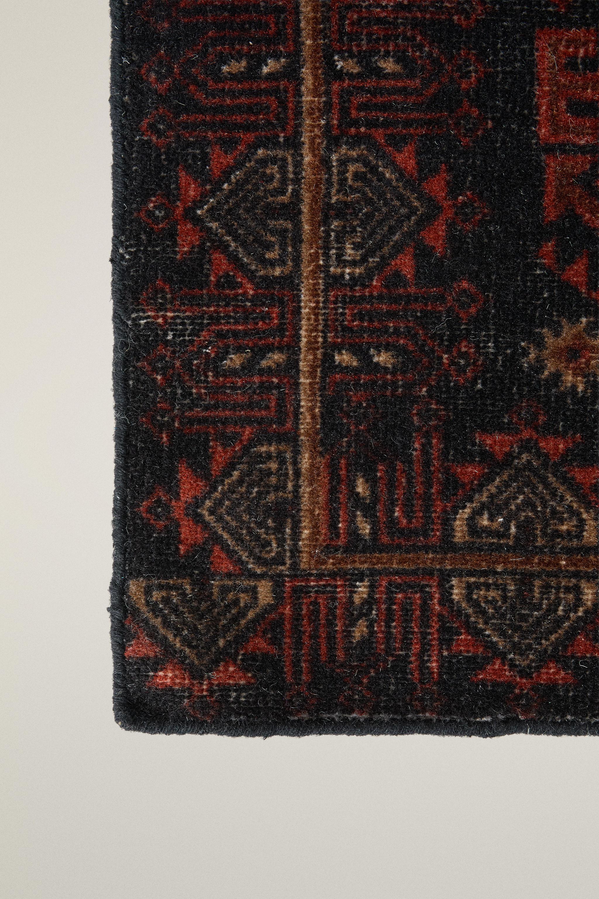 WOOL VINTAGE-EFFECT AREA RUG