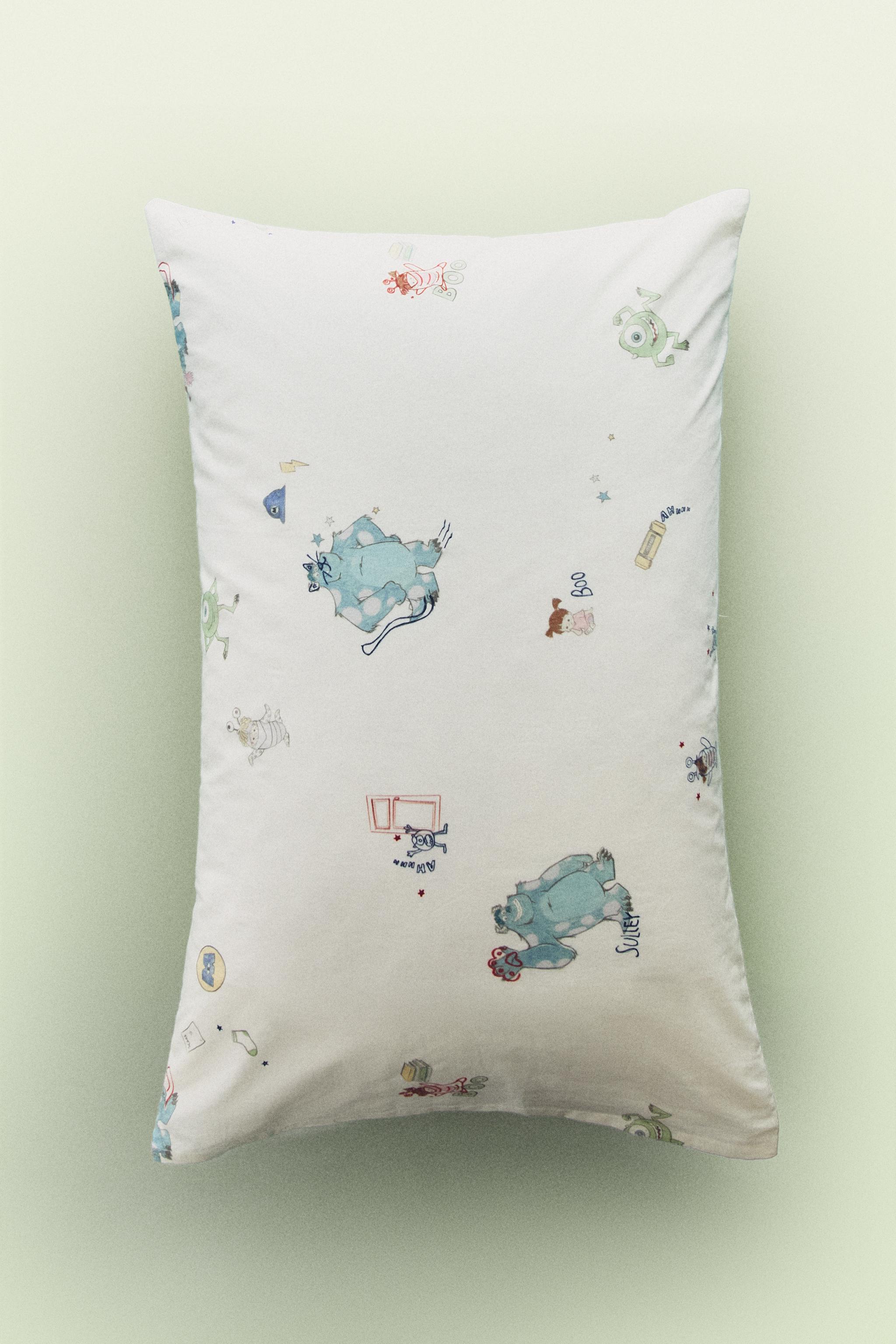 KIDS REVERSIBLE MONSTERS, INC. ©DISNEY/PIXAR PILLOWCASE