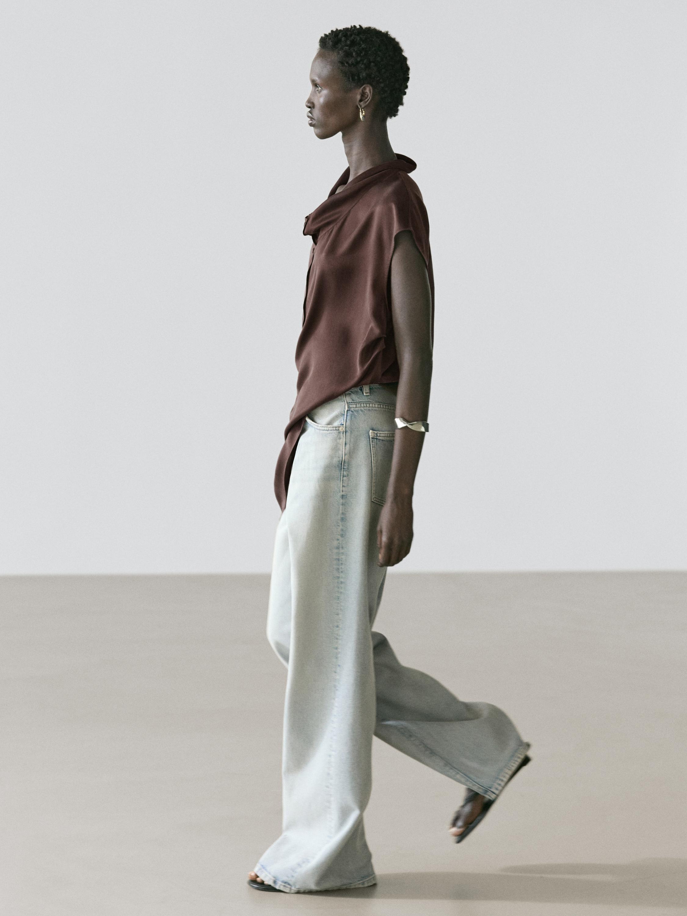 Asymmetric draped top