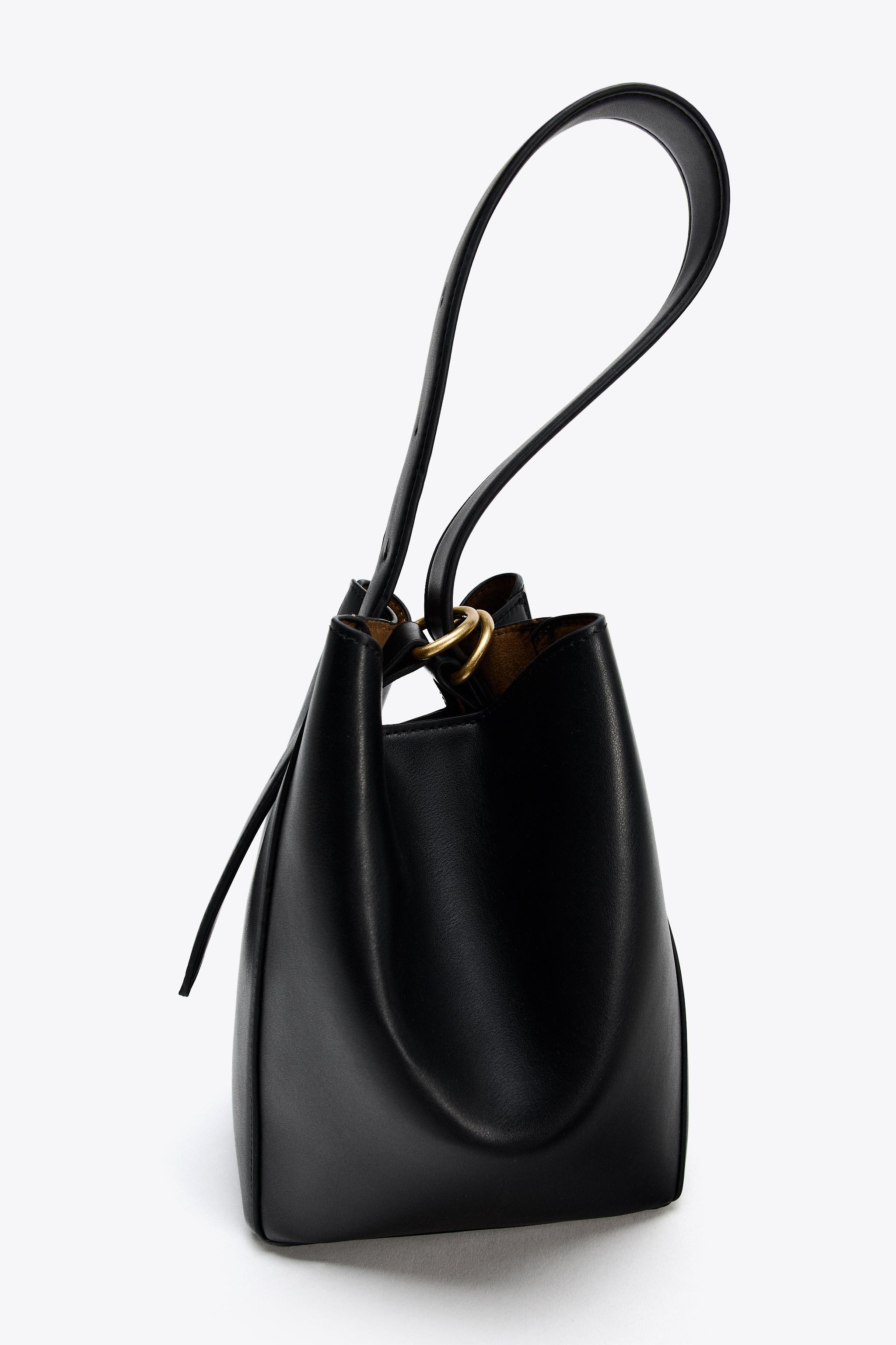ショルダーバッグ・ポシェット ^LEATHERY^ Two-way chain bucket bag BLACK LRBG3301BK Black Quilted Chain-Link Curved-Handle Bucket Bag - CHARLES