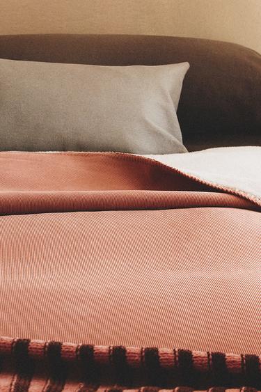 Zara Pembe - KADİFE KUZULU ÇOCUK YATAK ÖRTÜSÜ