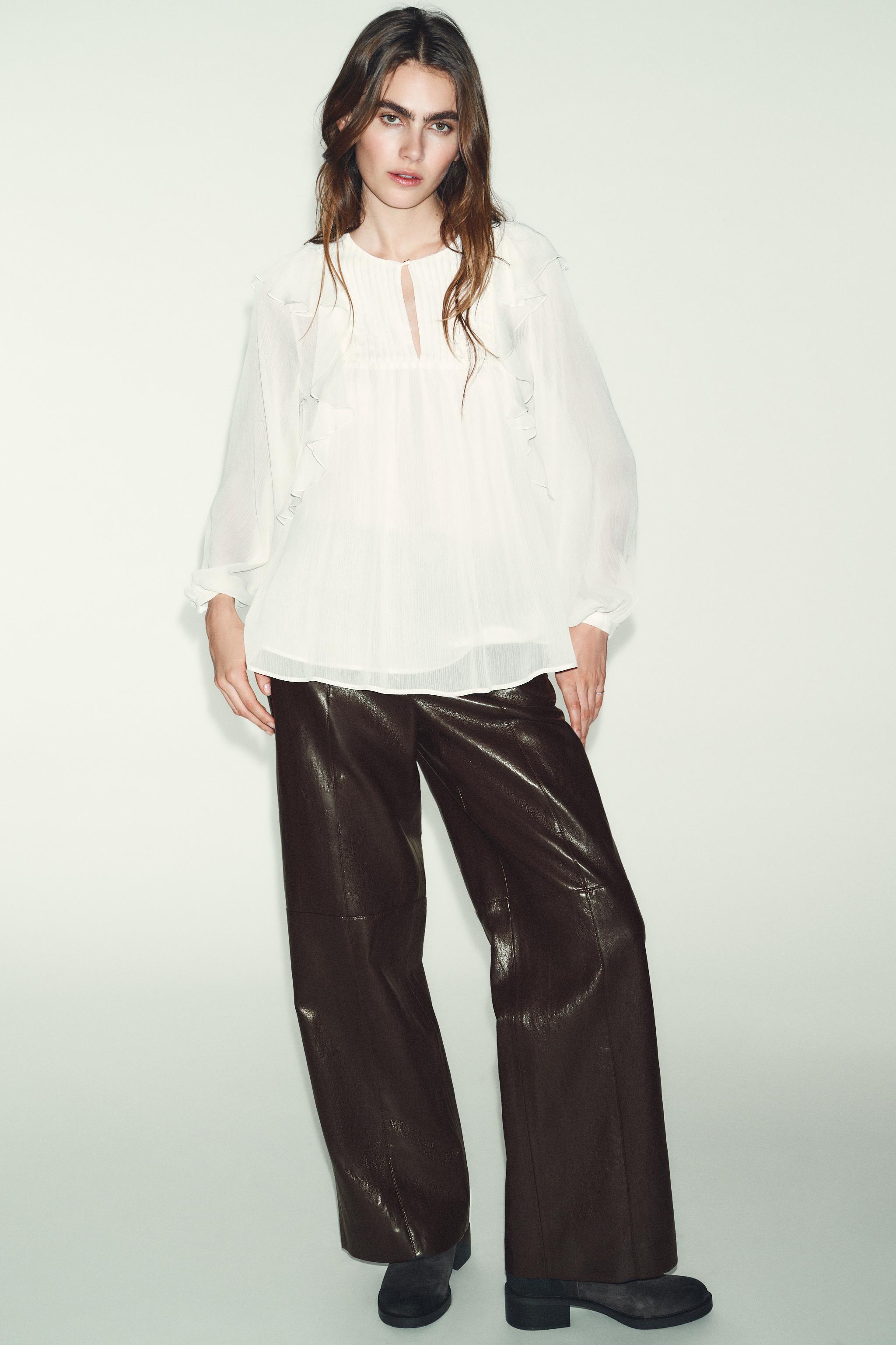 えり フリル付きピンタックブラウス - エクリュ | ZARA Japan / 日本