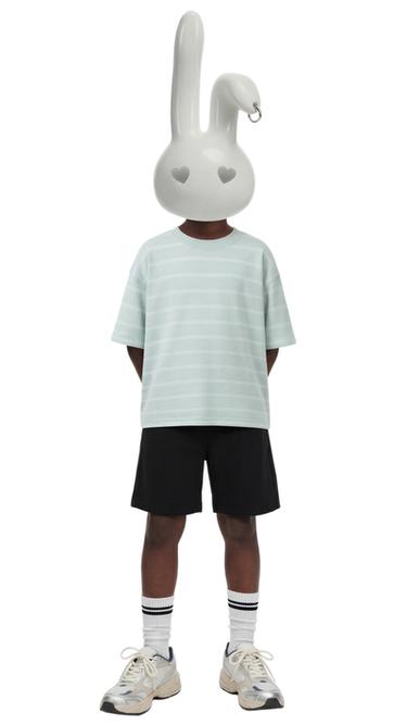 ОДНОТОННЫЕ ШОРТЫ — ЧЕРНЫЙ от Zara