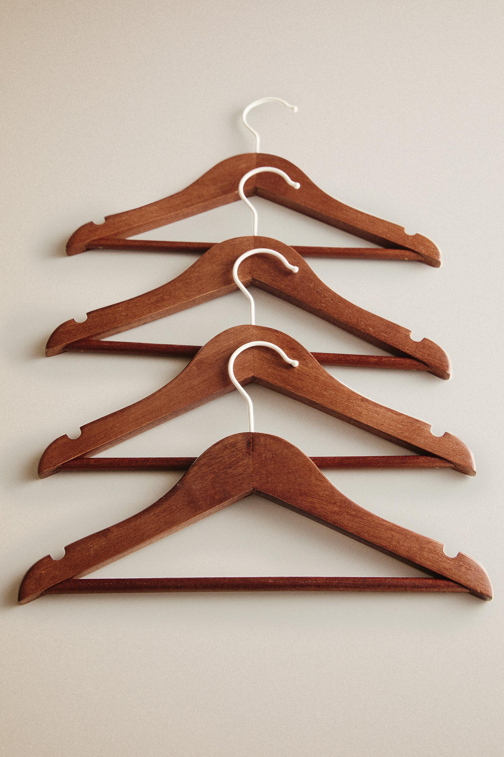 Детские куртки Zara KIDS' WOODEN HANGERS WITH BAR (PACK OF 4) — фото 5