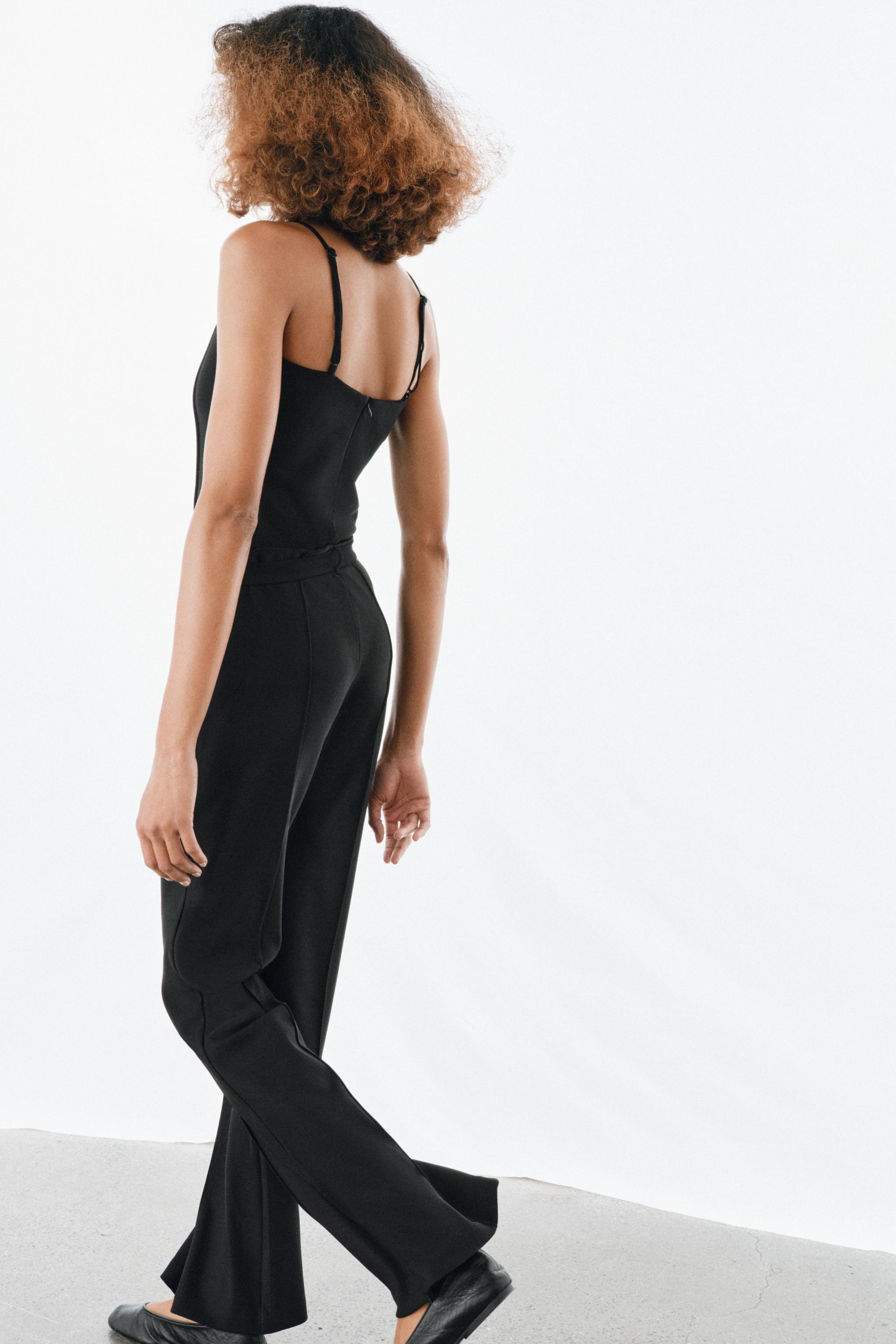 CREPE BELTED PANTS