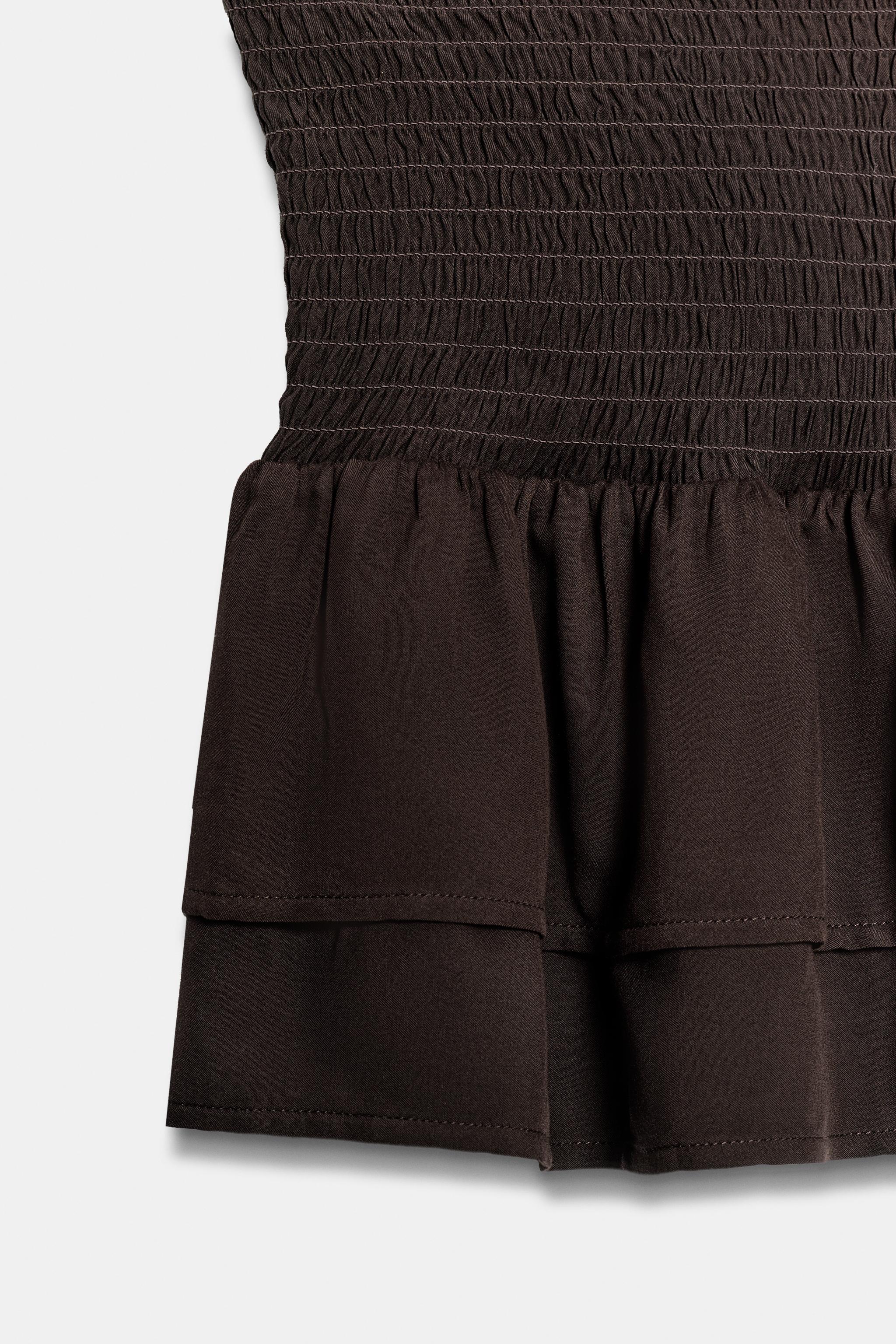 SMOCKED RUFFLE SHORTS