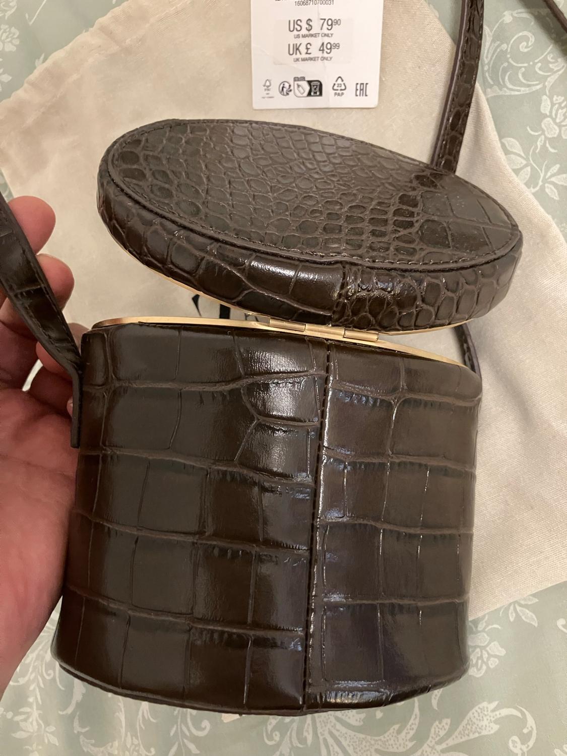 EMBOSSED RIGID BAG - Image 9