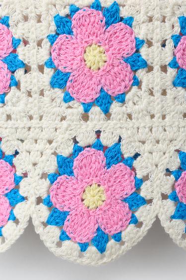 TOP PUNTO CROCHET FLORES - Rosa de Zara