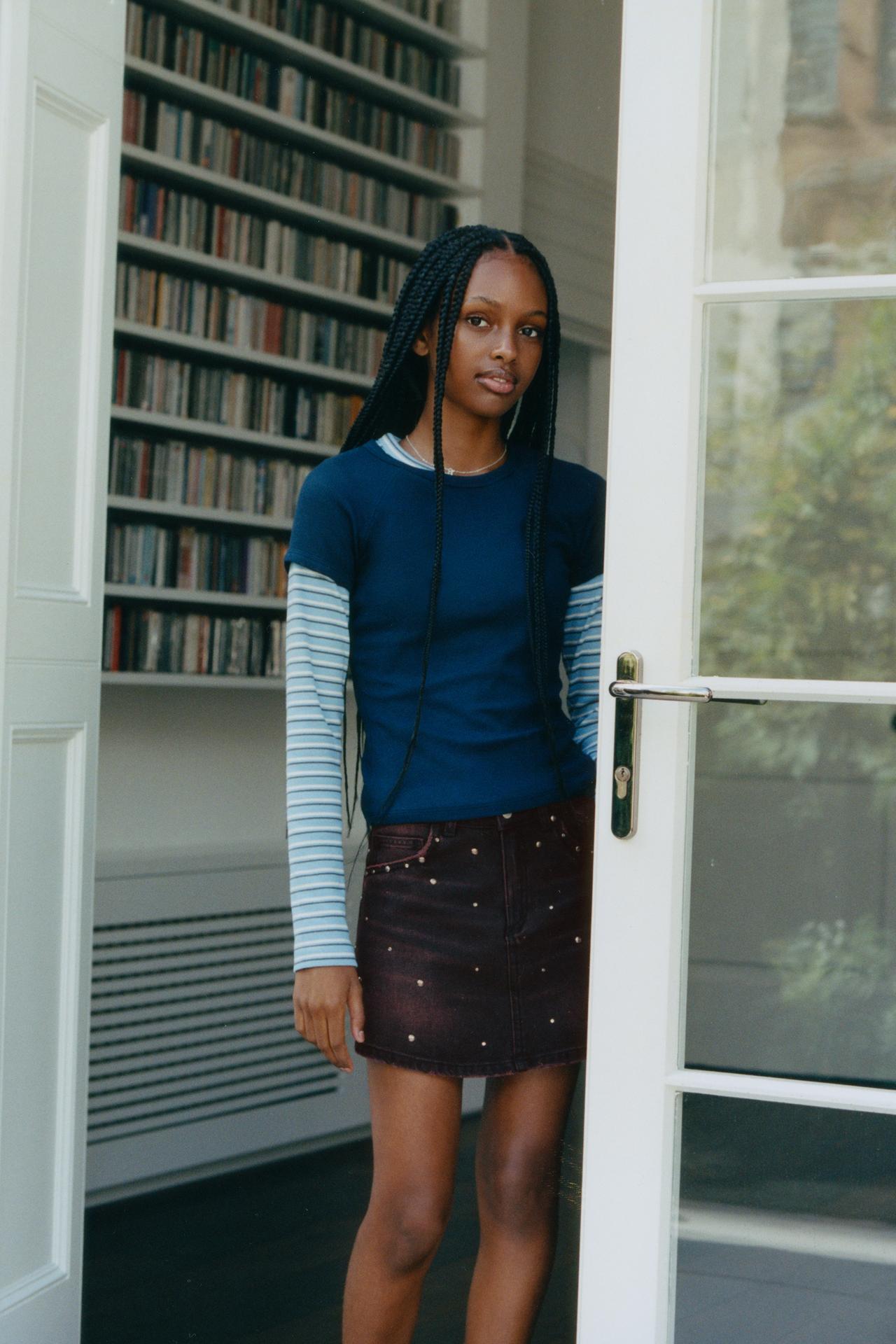 STUDDED DENIM BERMUDA SKIRT — Burgundy