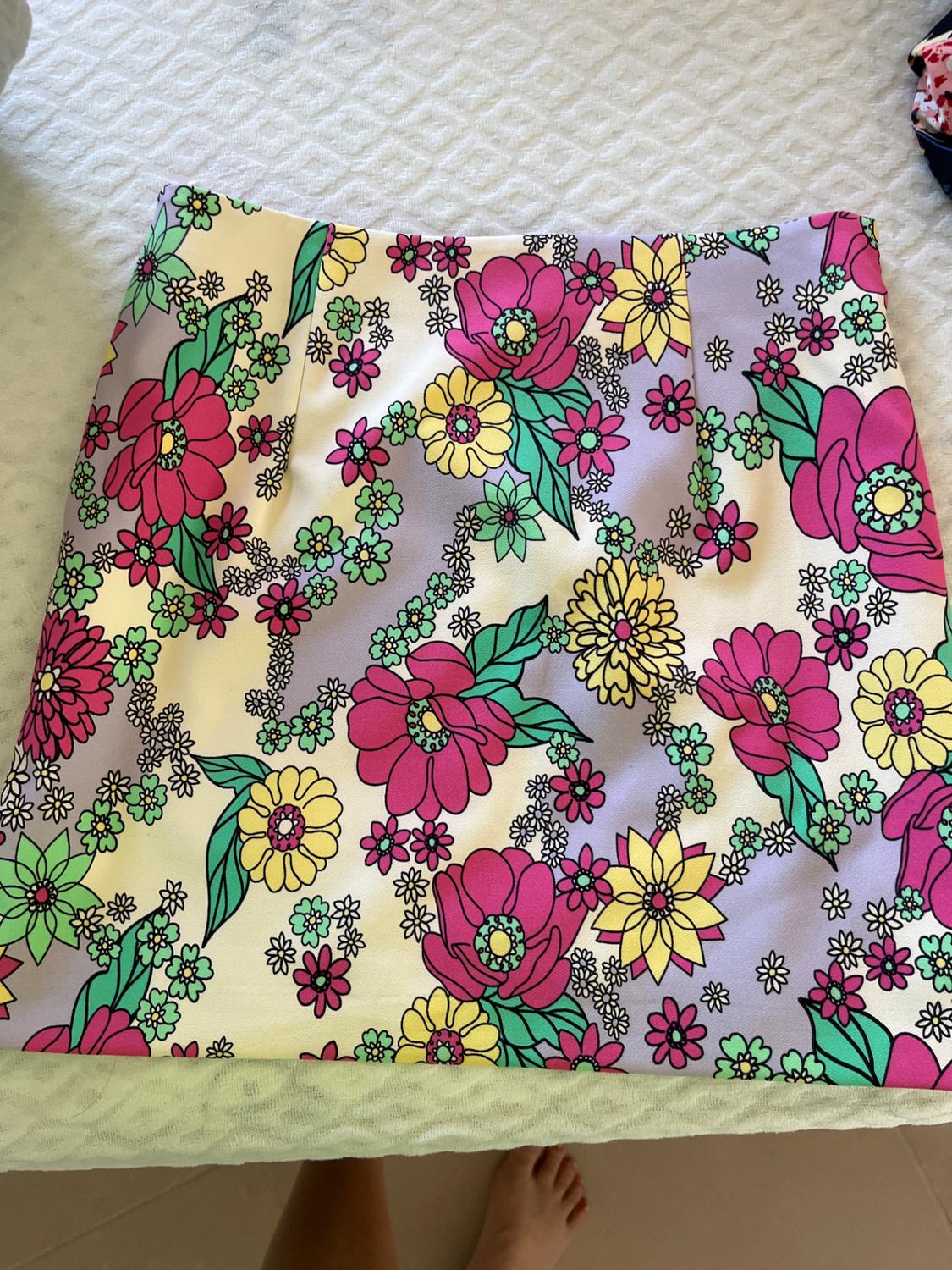FLORAL MINI SKIRT - Image 2