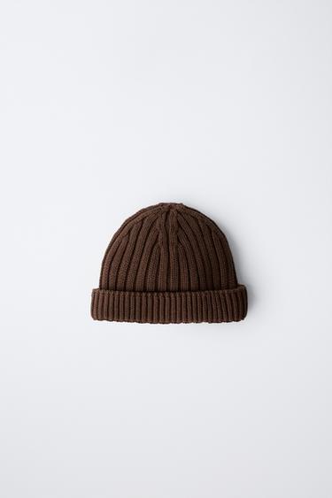 CHUNKY KNIT BEANIE - Brown by Zara