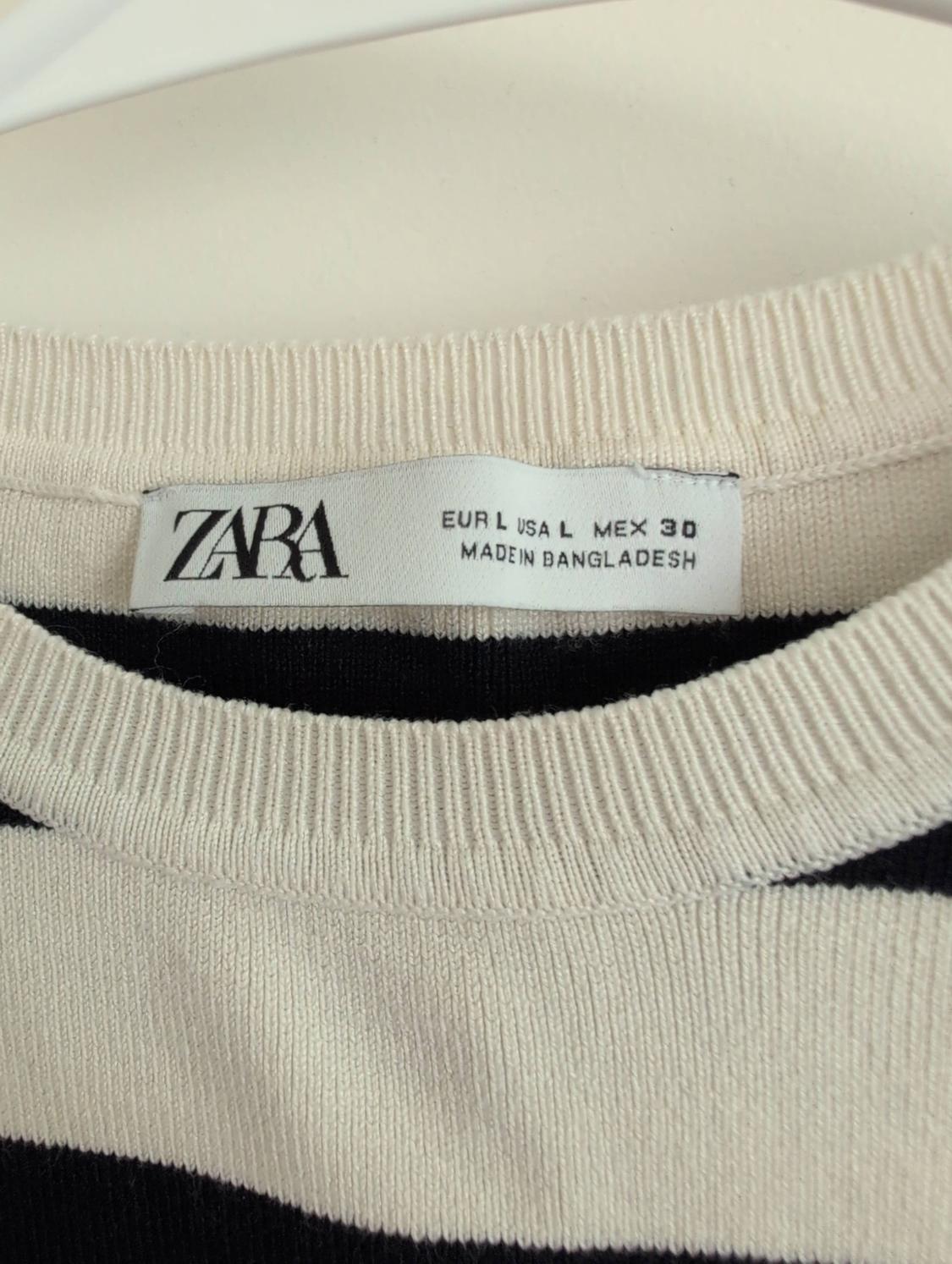 KREW NECK KNIT CROP TOP - Image 2