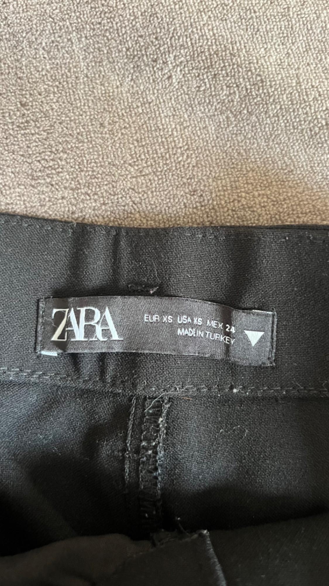 PANTALON RESSERRÉ EN BAS - Image 3