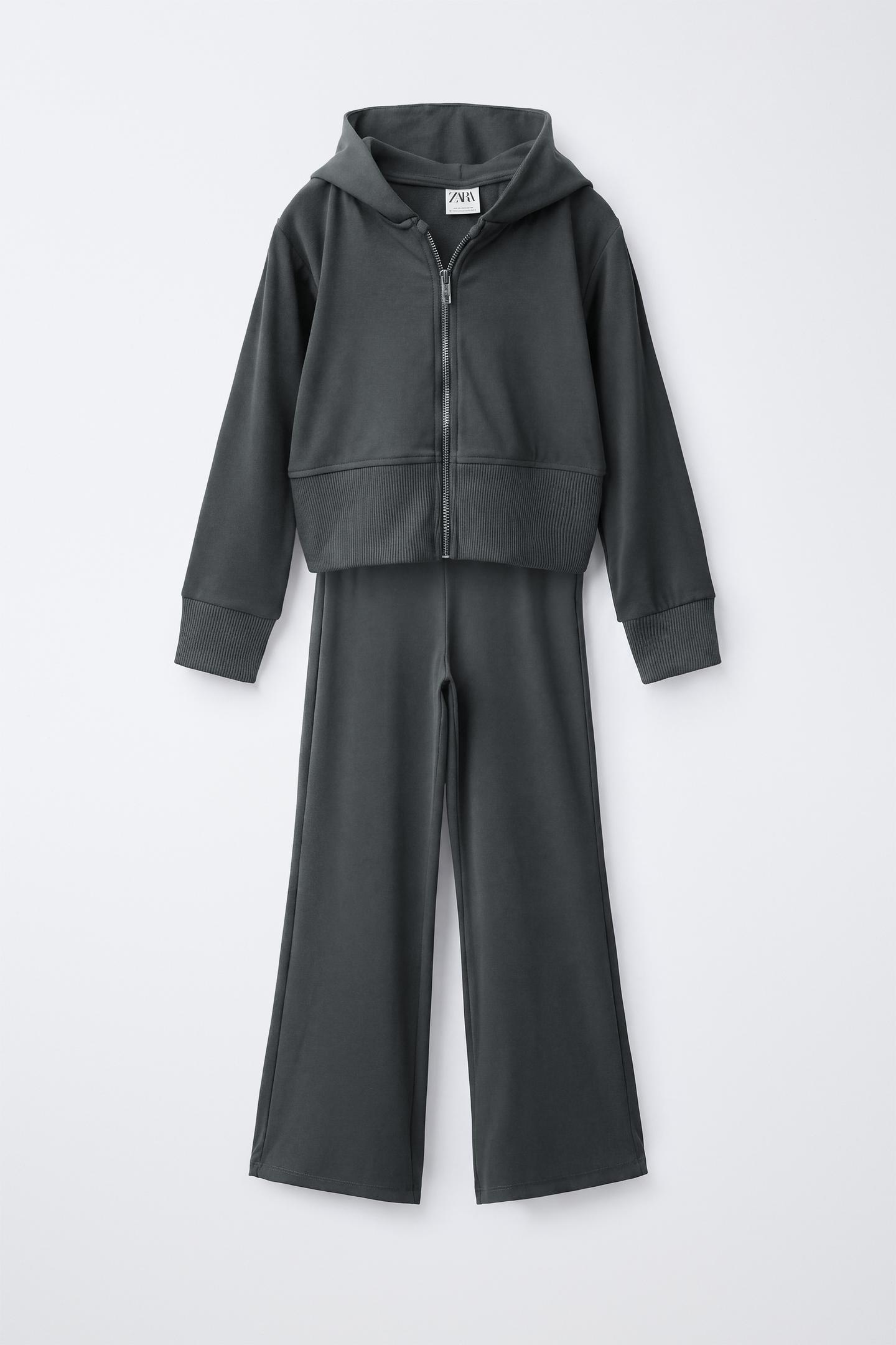 Детский комплект Zara Solid Hoodie and Flare Pants Set, цвет: Антрацитовый серый — фото 1