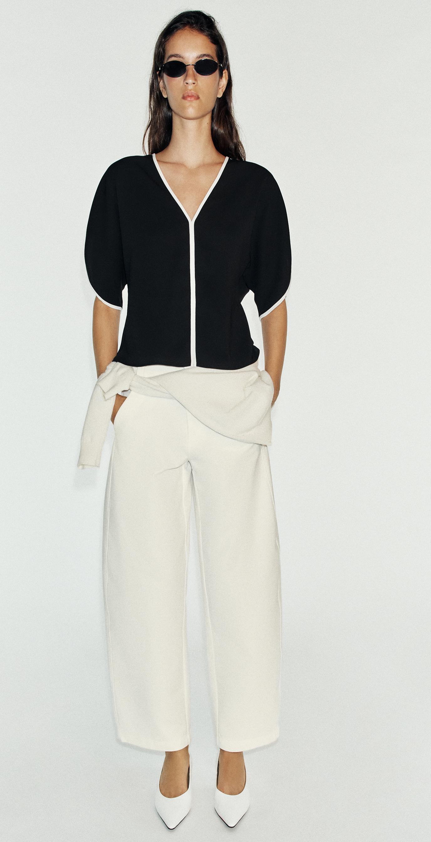 CONTRAST TRIM TOP — Black