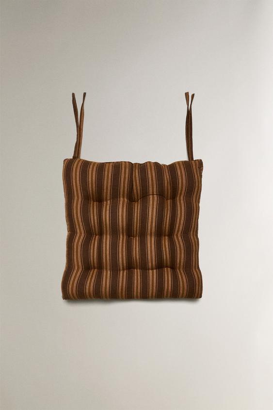 COJÍN SILLA RAYAS - rayas de Zara - Imagen 0