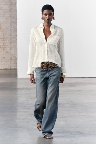 РУБАШКА ИЗ РЕЛЬЕФНОЙ ТКАНИ С КАРМАНОМ — ZW COLLECTION — ЭКРЮ от Zara — изображение 0