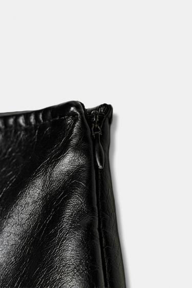 JUPE-CULOTTE EN MATIÈRE SYNTHÉTIQUE - Noir de Zara - Image 7