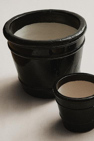 CERAMIC GARDEN POT - Black by Zara