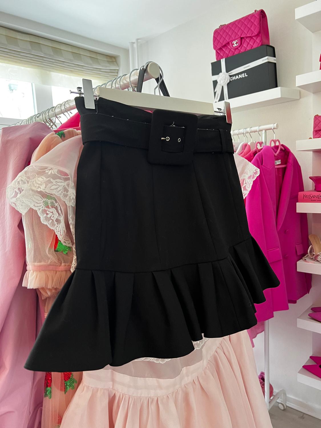 MINI SKIRT WITH PLEATED HEM