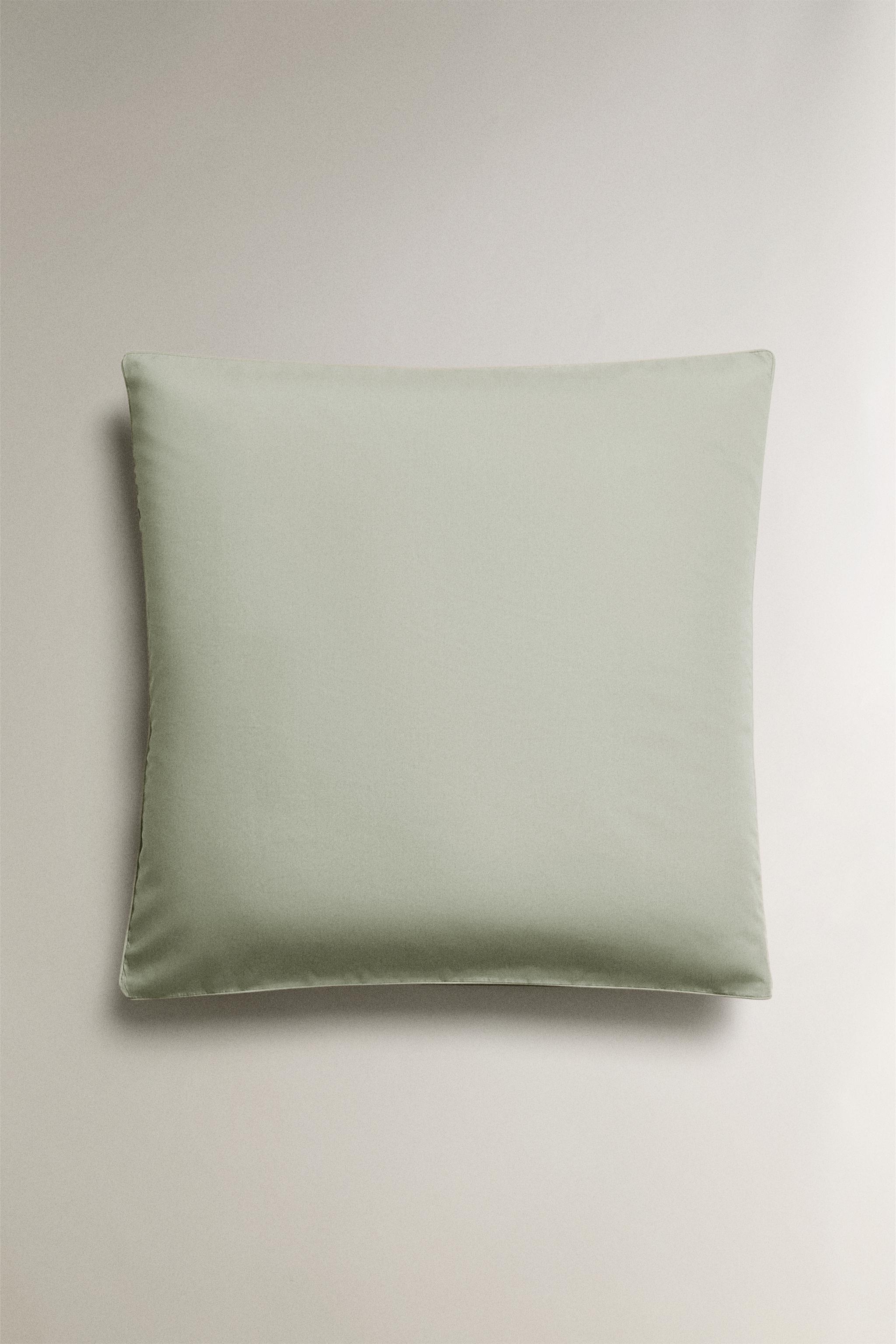 SATEEN PILLOWCASE WITH FESTOON DESIGN (300 THREAD COUNT)