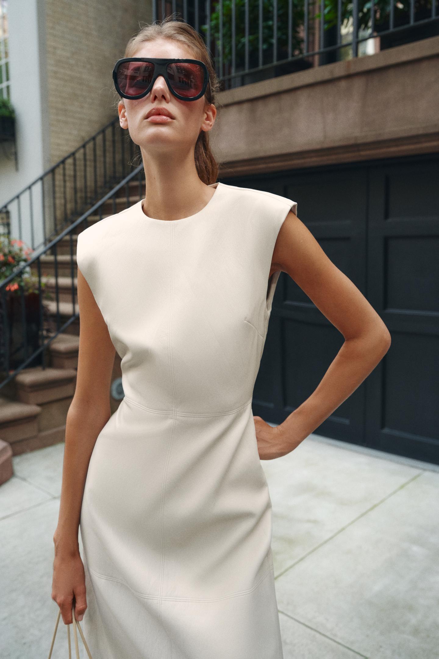 Женское платье Zara MIDI Faux Leather Dress with Shoulder Pads, цвет: Экрю — фото 4